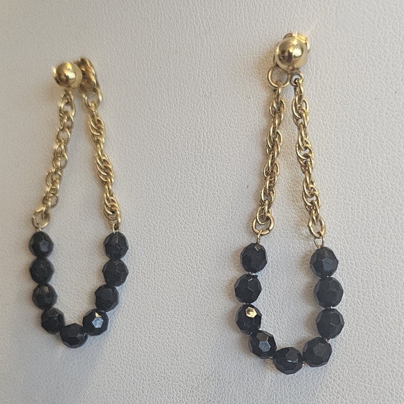 Elegant & Unique Black Spinel Stud Earrings. - Picture 5 of 5